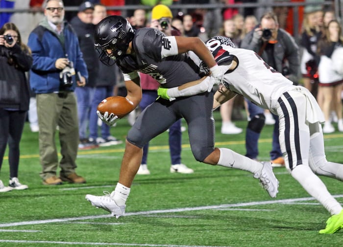 a Tualatin Sherwood 6A Oregon football semifinal November 17 2023 Dan Brood 8